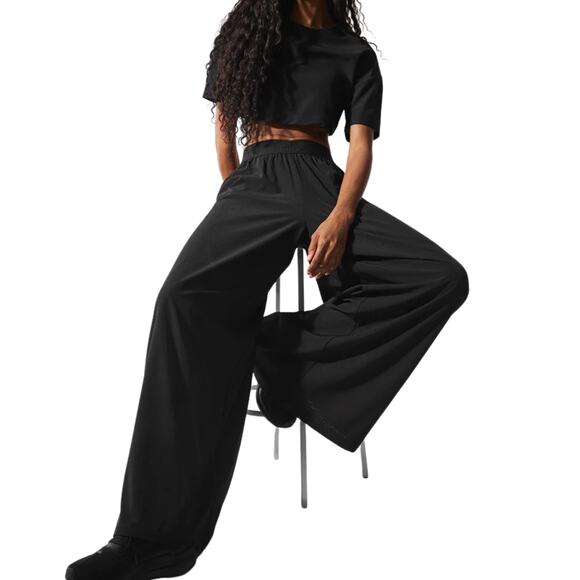 Alo Pants - Alo Yoga Mesh Mirage Trouser Black Wide Leg Pants Size M Lightweight Lounge NWT